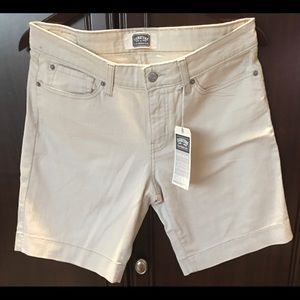 Levi’s signature jeans shorts size 12 NWT misses
